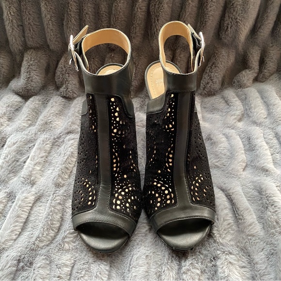 JOHNSTON & MURPHY Cassie Laser Cut Peep Toe Bootie - Picture 2 of 10